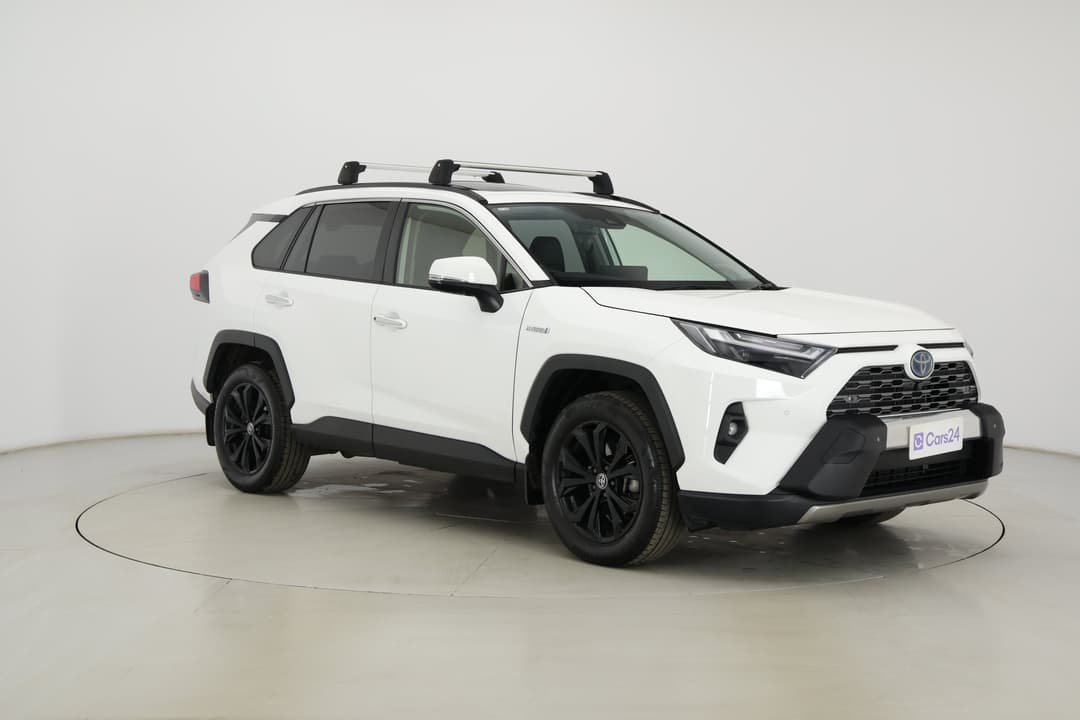 2023 Toyota RAV4 Cruiser (AWD) Hybrid, Automatic, 39075 km, Right Front Diagonal (45- Degree) View