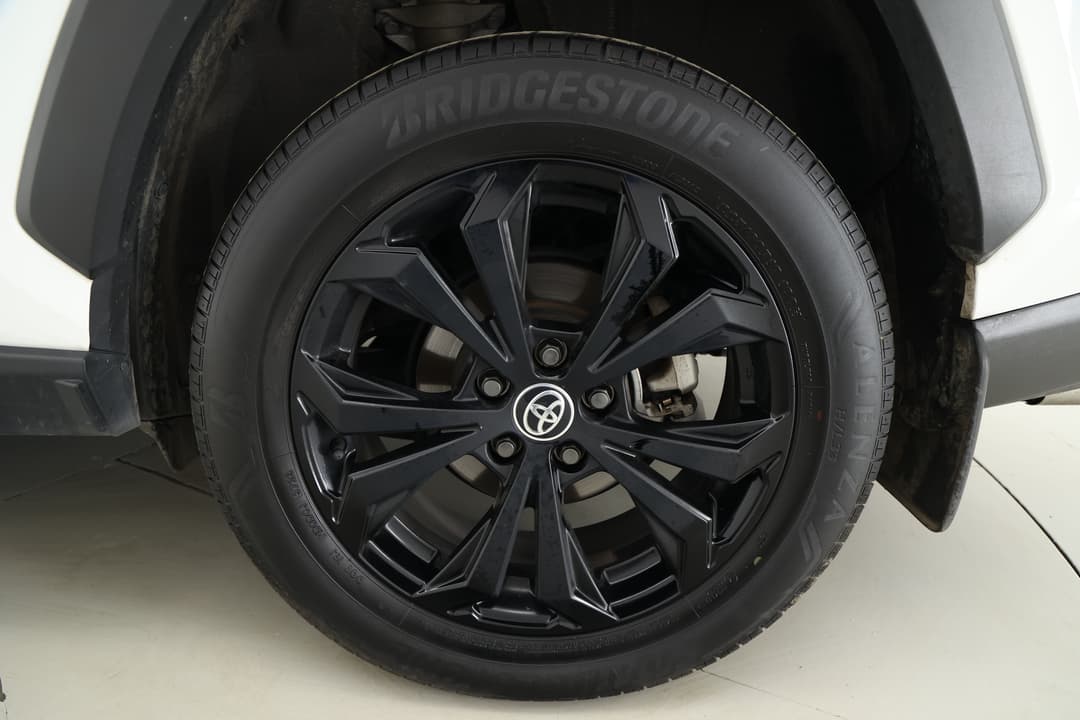 2023 Toyota RAV4 Cruiser (AWD) Hybrid, Automatic, 39075 km, Left Rear Wheel