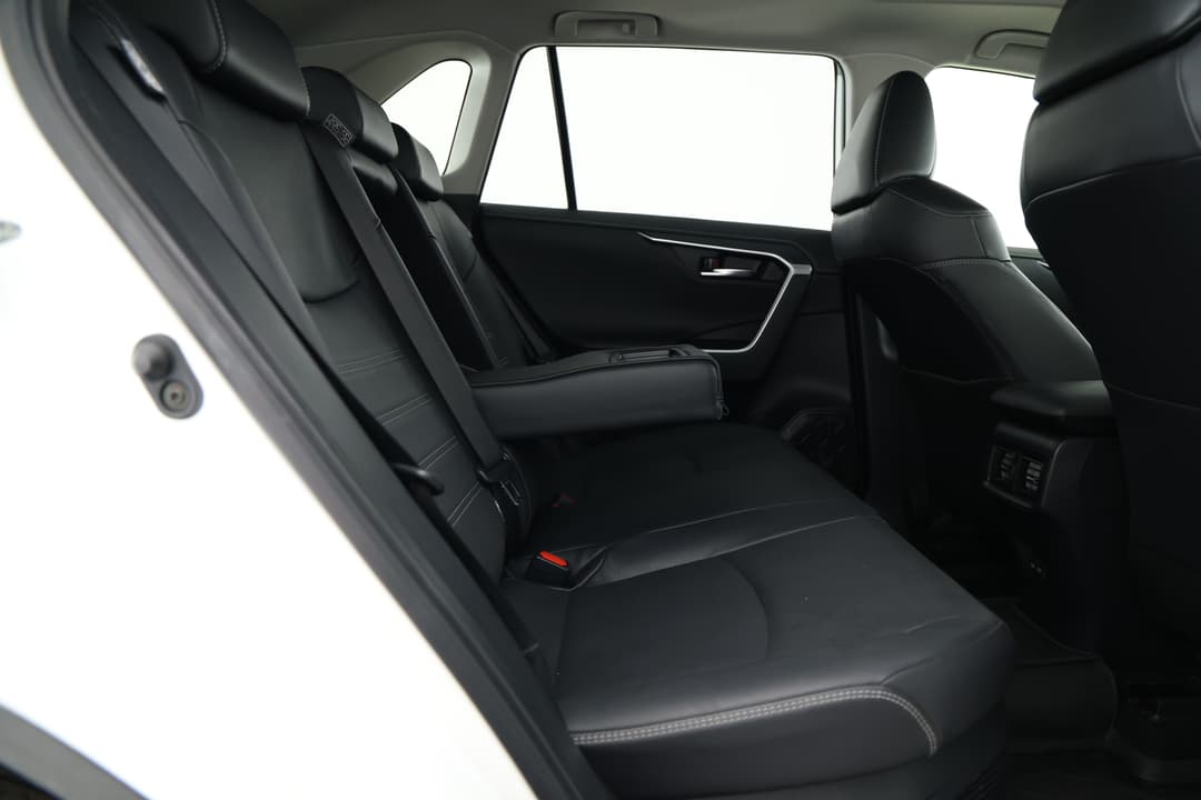 2023 Toyota RAV4 Cruiser (AWD) Hybrid, Automatic, 39075 km, Right Side Rear Door Cabin View