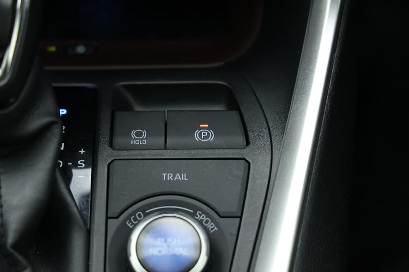 2023 Toyota RAV4 Cruiser (AWD) Hybrid, Automatic, 39075 km, Handbrake