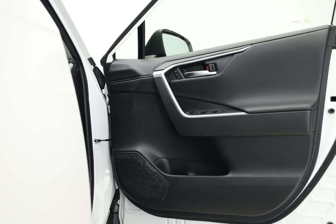 2023 Toyota RAV4 Cruiser (AWD) Hybrid, Automatic, 39075 km, Speaker View