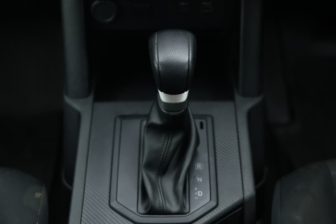 2024 Mitsubishi Triton Glx (4x2), Automatic, 55917 km, Gear Lever 