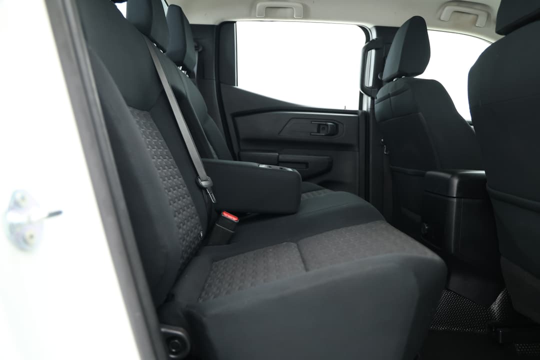 2024 Mitsubishi Triton Glx (4x2), Automatic, 55917 km, Right Side Rear Door Cabin View