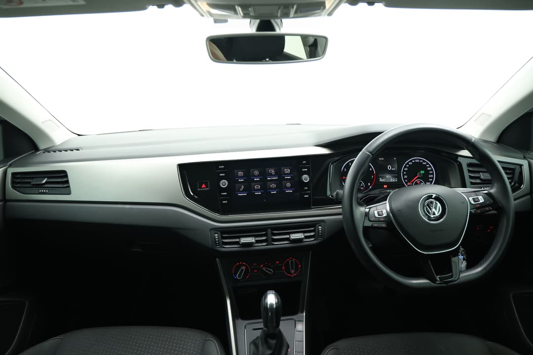 2019 Volkswagen Polo 85tsi Comfortline, Automatic, 48647 km, Dashboard View