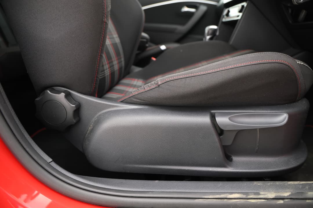 2017 Volkswagen Polo Gti, Automatic, 105592 km, Drivers Side Adjustment Panel