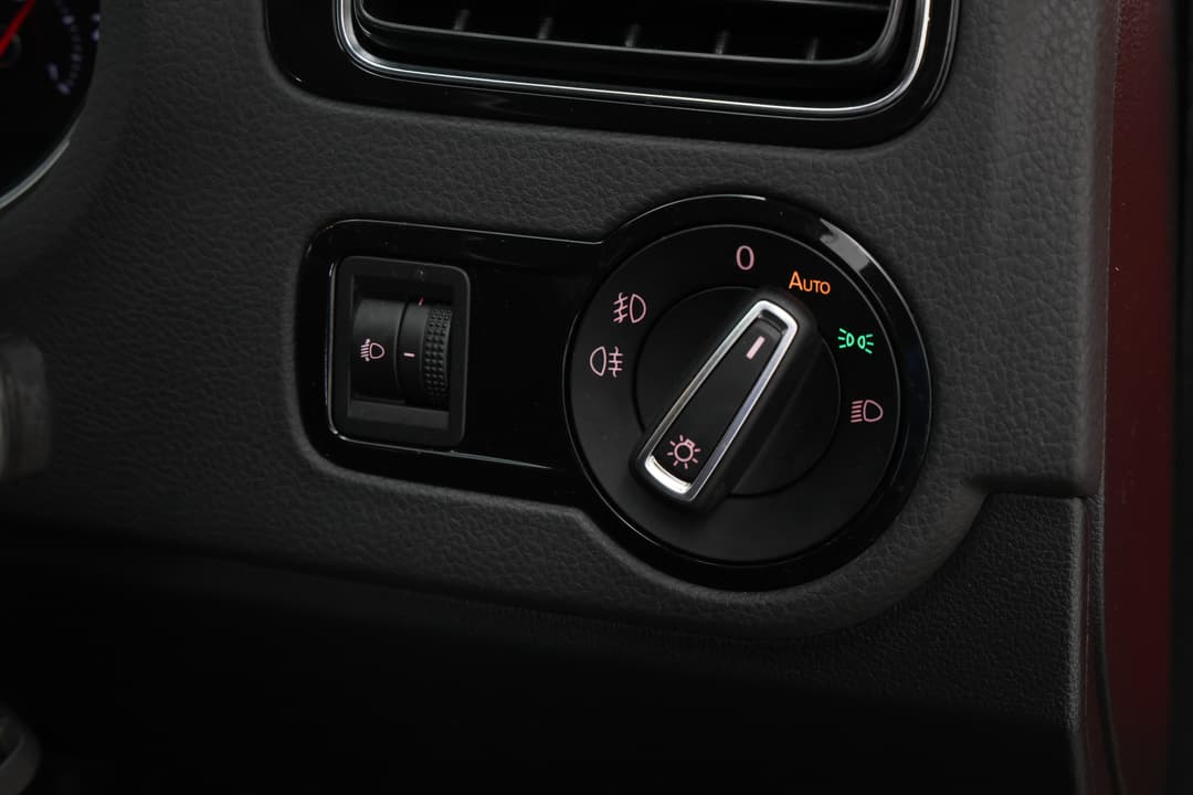 2017 Volkswagen Polo Gti, Automatic, 105592 km, Utility Switches/Buttons