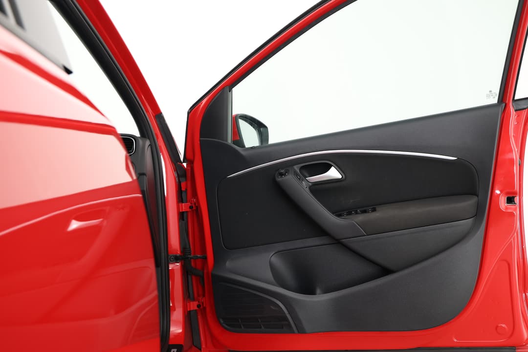 2017 Volkswagen Polo Gti, Automatic, 105592 km, Speaker View