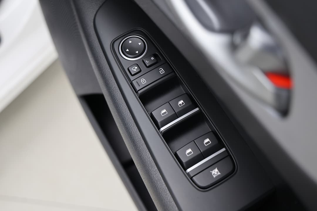 2021 Kia Cerato S, Automatic, 44027 km, Drivers Side Door Panel Controls