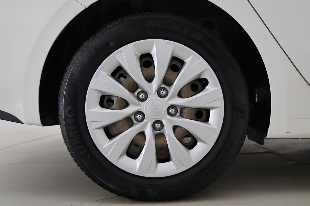 2021 Kia Cerato S, Automatic, 44027 km, Right Rear Wheel