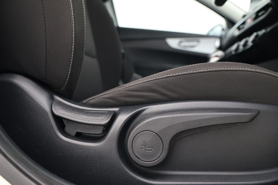 2021 Kia Cerato S, Automatic, 44027 km, Drivers Side Adjustment Panel