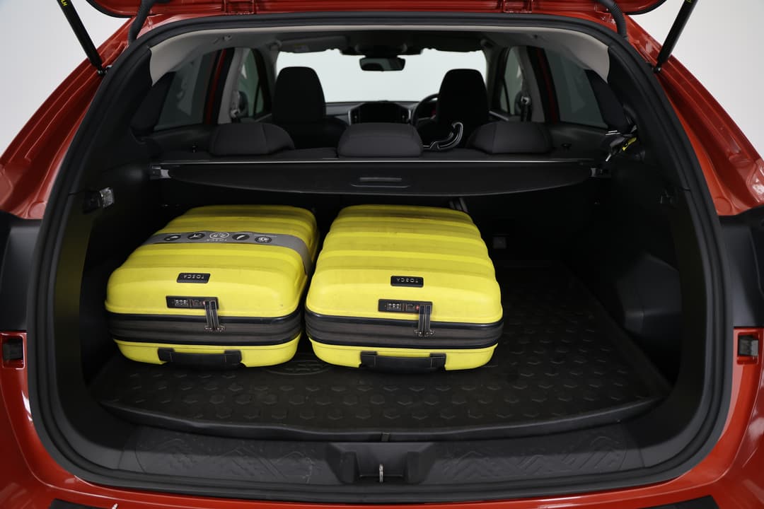 2023 Subaru Crosstrek AWD 2.0r, Automatic, 23279 km, Boot Inside View with Luggage