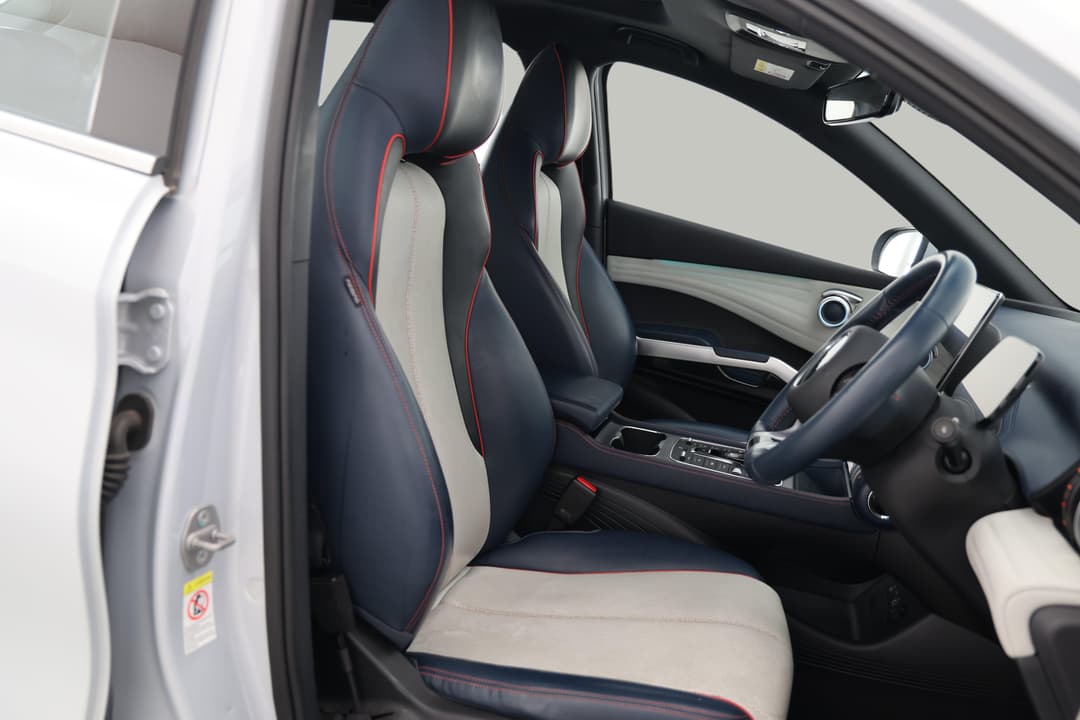 2023 Byd Atto 3 Extended Range, Automatic, 65782 km, Right Side Front Door Cabin View