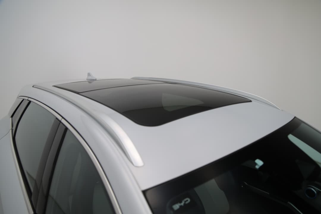 2023 Byd Atto 3 Extended Range, Automatic, 65782 km, Roof/Sunroof View
