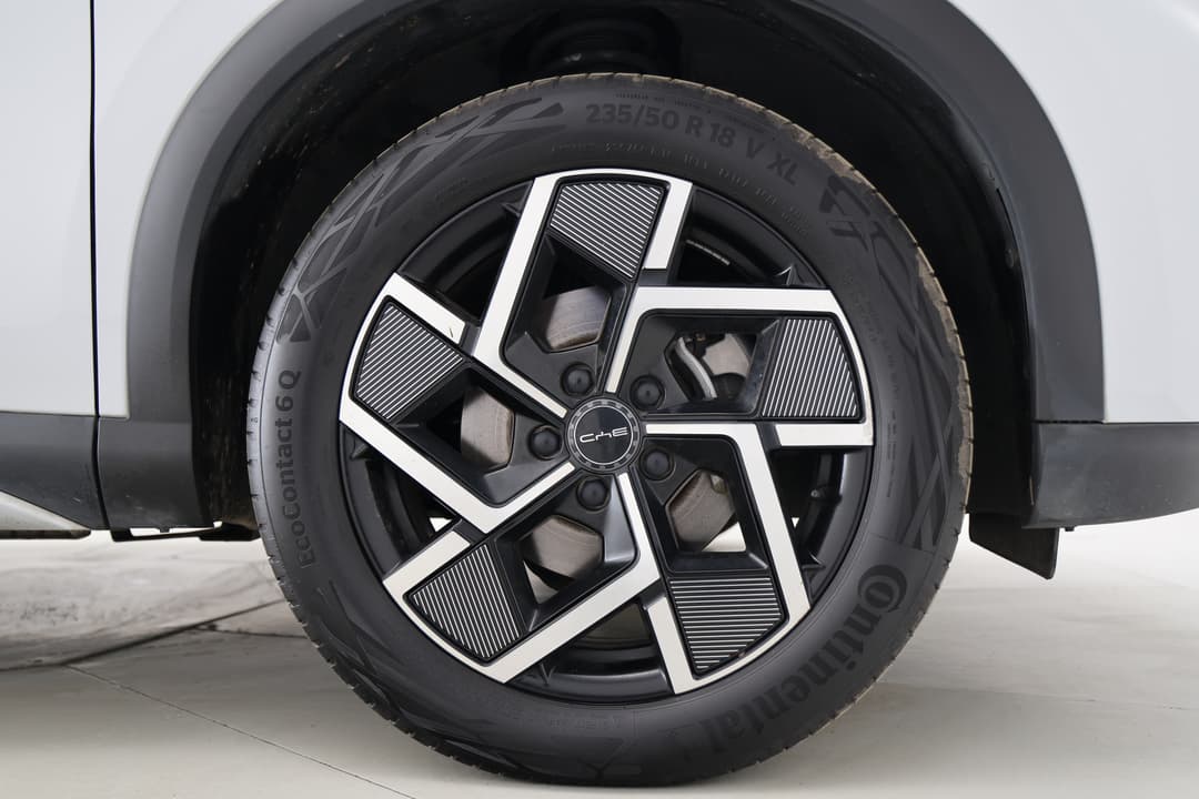 2023 Byd Atto 3 Extended Range, Automatic, 65782 km, Right Front Wheel