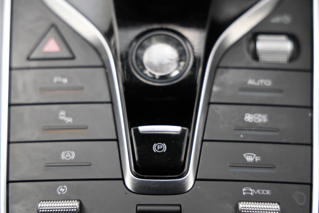 2023 Byd Atto 3 Extended Range, Automatic, 65782 km, Handbrake