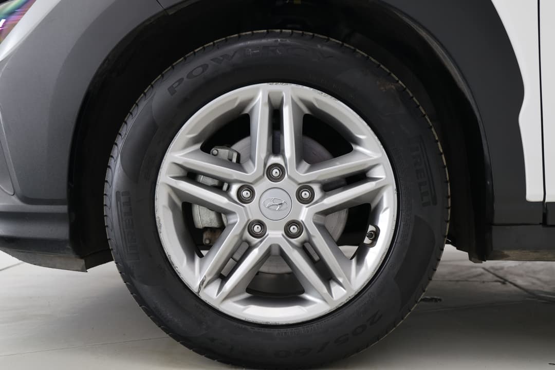 2021 Hyundai Kona (FWD), Automatic, 56914 km, Left Front Wheel