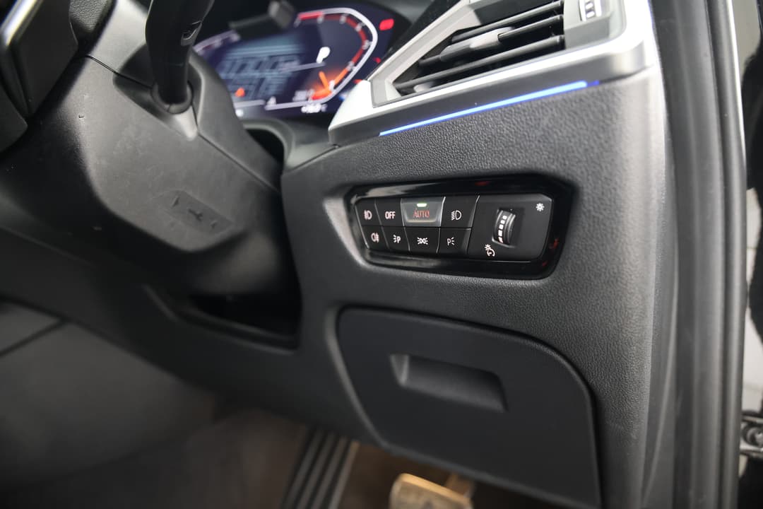 2020 BMW 3 30i M Sport, Automatic, 61565 km, Utility Switches/Buttons