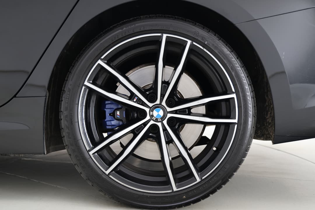 2020 BMW 3 30i M Sport, Automatic, 61565 km, Left Rear Wheel