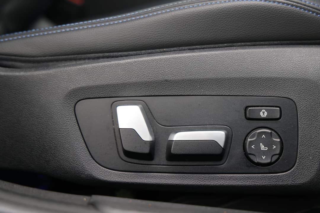 2020 BMW 3 30i M Sport, Automatic, 61565 km, Drivers Side Adjustment Panel