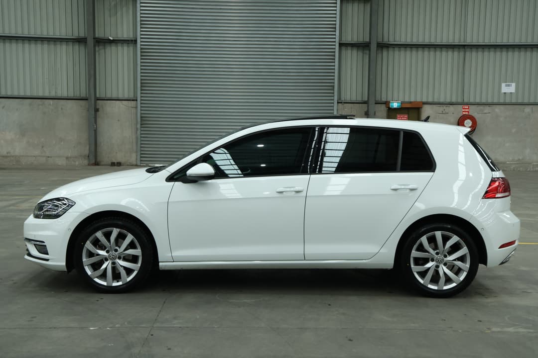 2018 Volkswagen Golf 110 Tsi Highline, Automatic, 41617 km, Left Side View