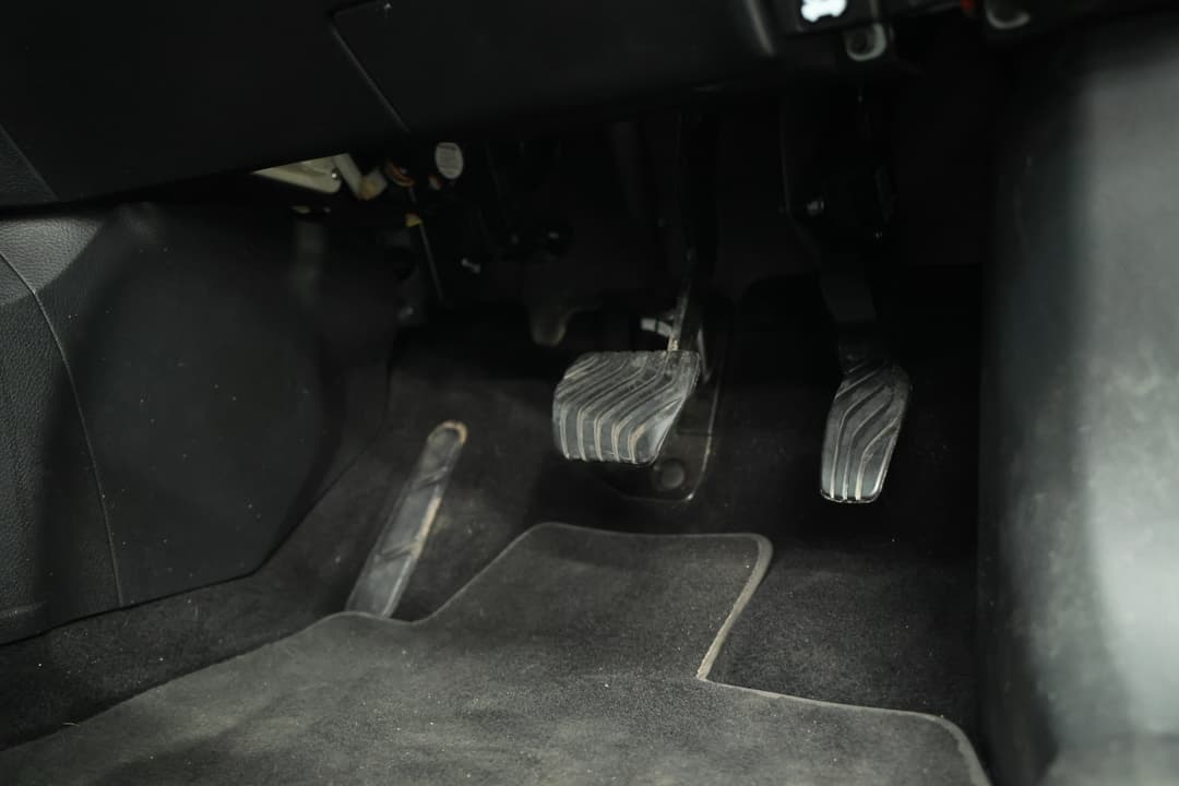 2020 Nissan Qashqai Ti, Automatic, 109660 km, Pedals and Footmat