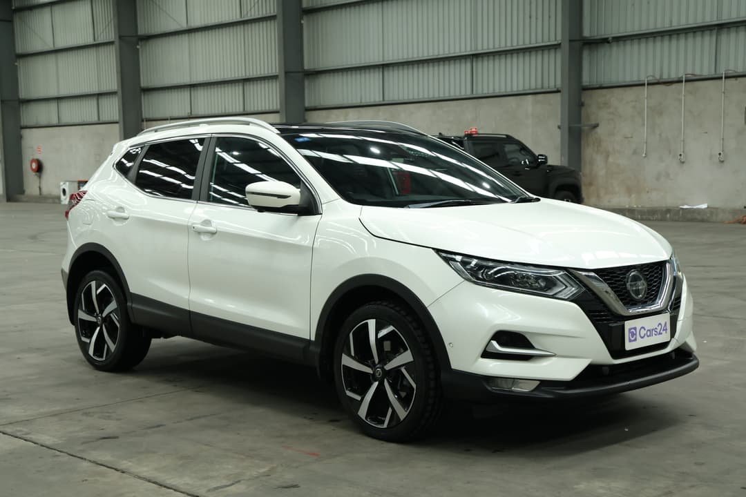 2020 Nissan Qashqai Ti, Automatic, 109660 km, Right Front Diagonal (45- Degree) View