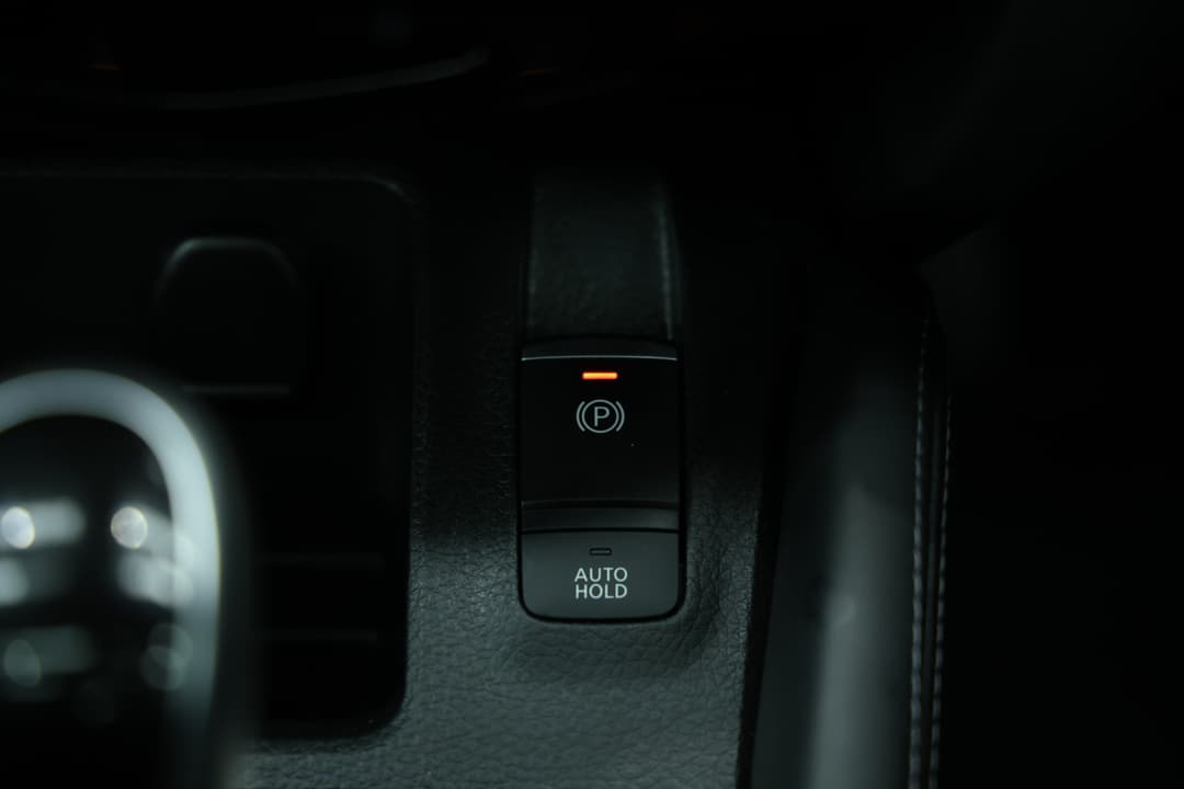 2020 Nissan Qashqai Ti, Automatic, 109660 km, Handbrake