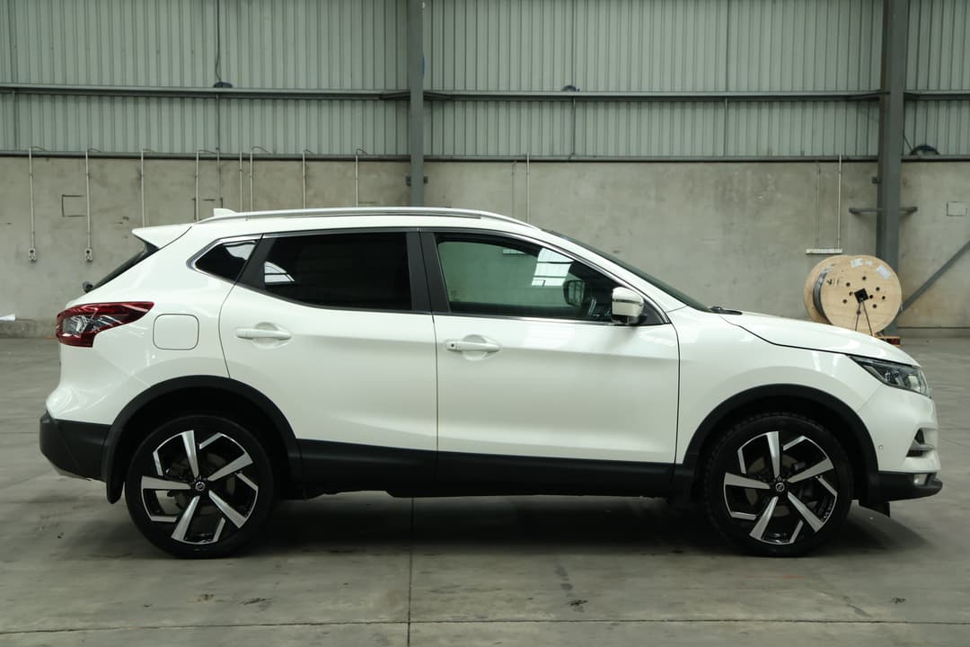 2020 Nissan Qashqai Ti, Automatic, 109660 km, Right Side View