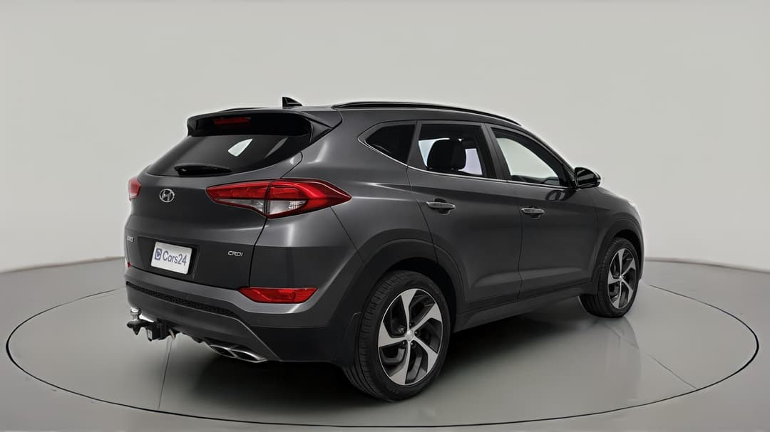 2015 Hyundai Tucson Highlander R-series (AWD), Automatic, 129392 km, Right Back Diagonal (45- Degree) View