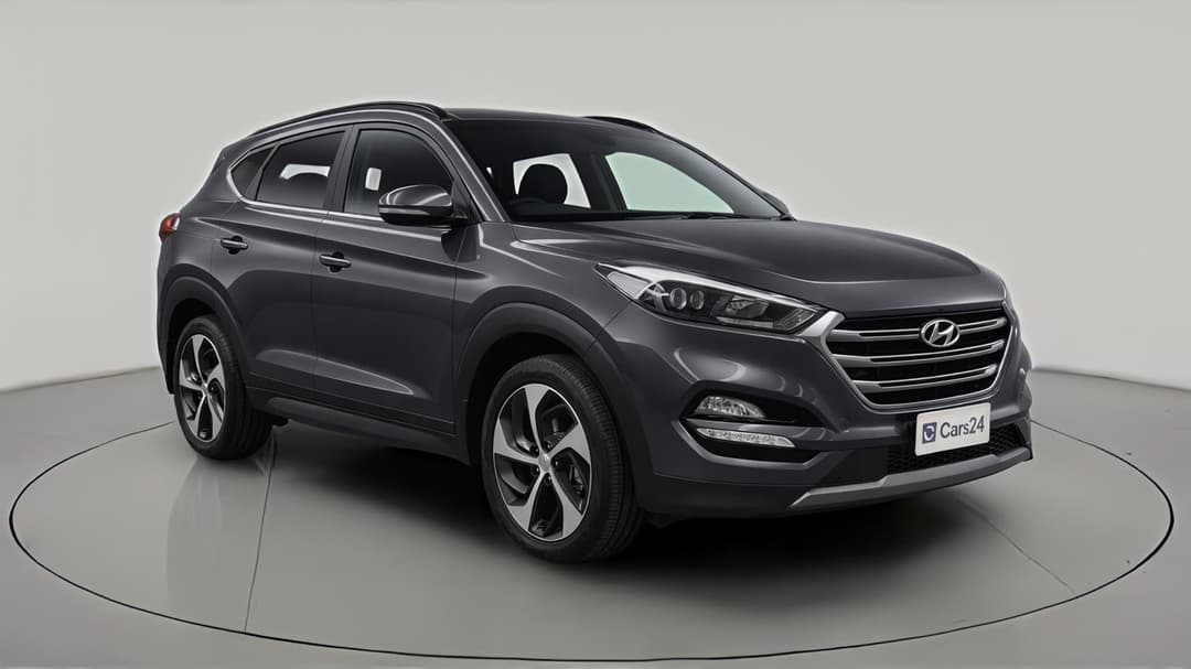 2015 Hyundai Tucson Highlander R-series (AWD), Automatic, 129392 km, Right Front Diagonal (45- Degree) View