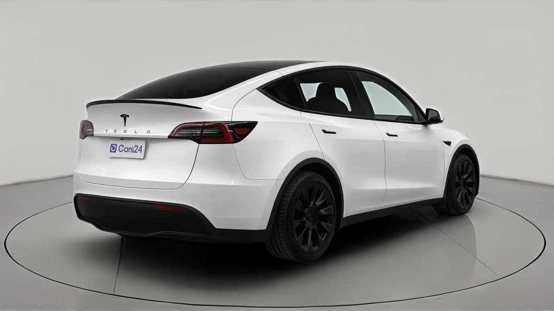 2022 Tesla Model Y Rear-wheel Drive, Automatic, 59496 km, Right Back Diagonal (45- Degree) View