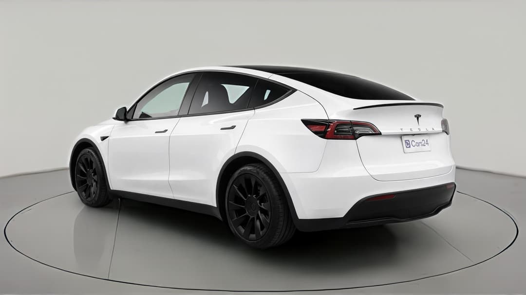 2022 Tesla Model Y Rear-wheel Drive, Automatic, 59496 km, Left Back Diagonal (45- Degree) View