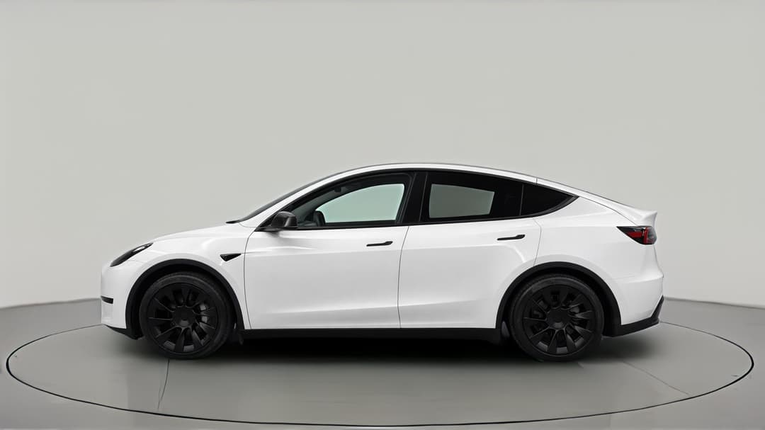 2022 Tesla Model Y Rear-wheel Drive, Automatic, 59496 km, Left Side View