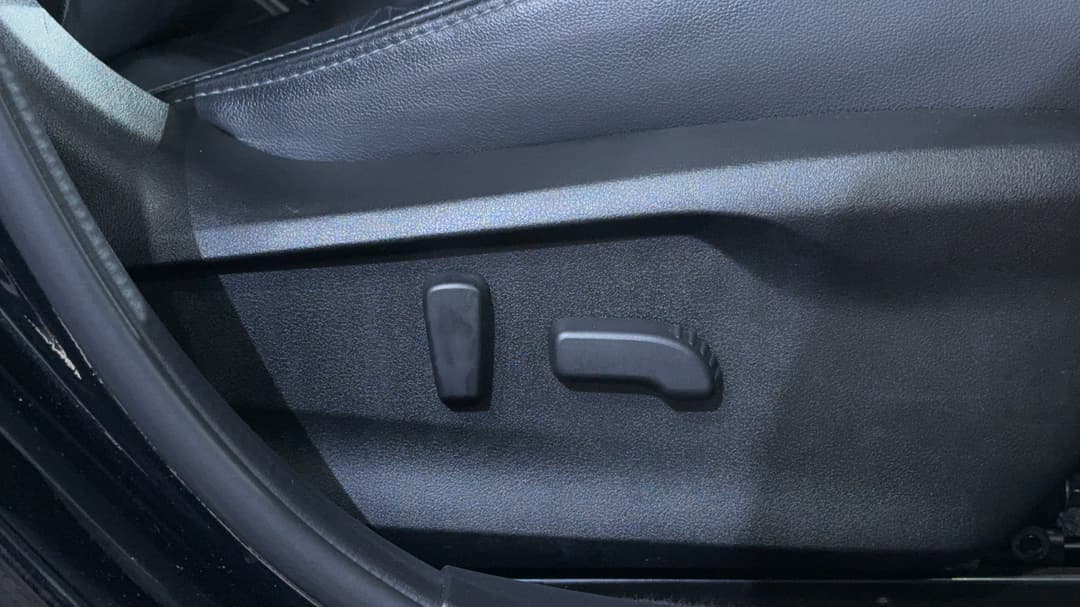 2021 Subaru Impreza 2.0i-s (AWD), Automatic, 25000 km, Drivers Side Adjustment Panel