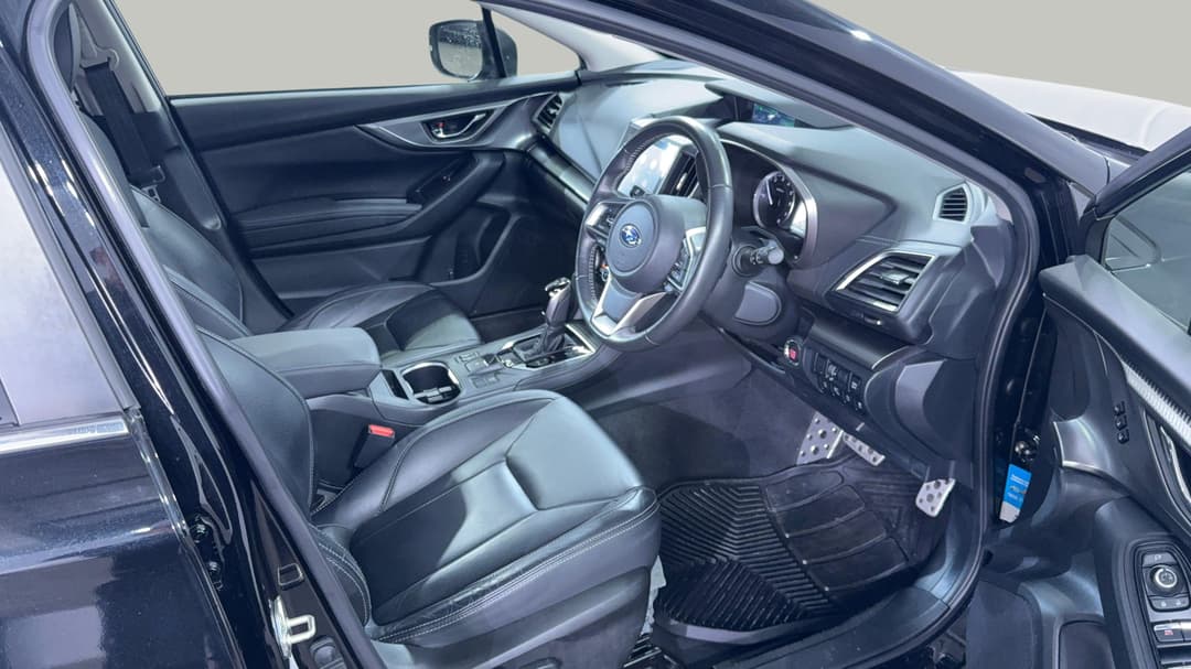 2021 Subaru Impreza 2.0i-s (AWD), Automatic, 25000 km, Right Side Front Door Cabin View