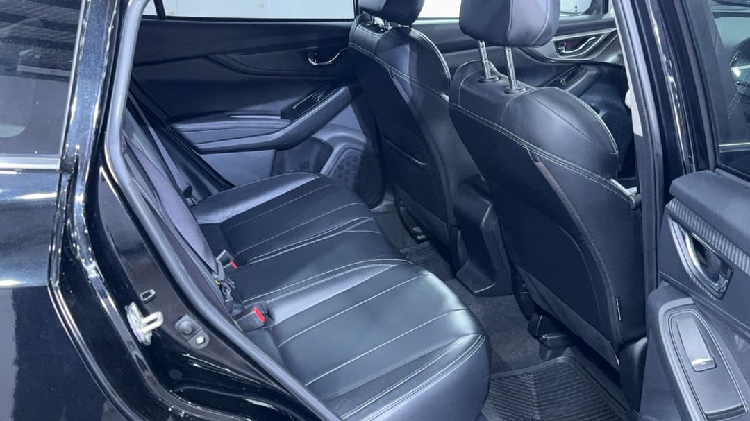 2021 Subaru Impreza 2.0i-s (AWD), Automatic, 25000 km, Right Side Rear Door Cabin View