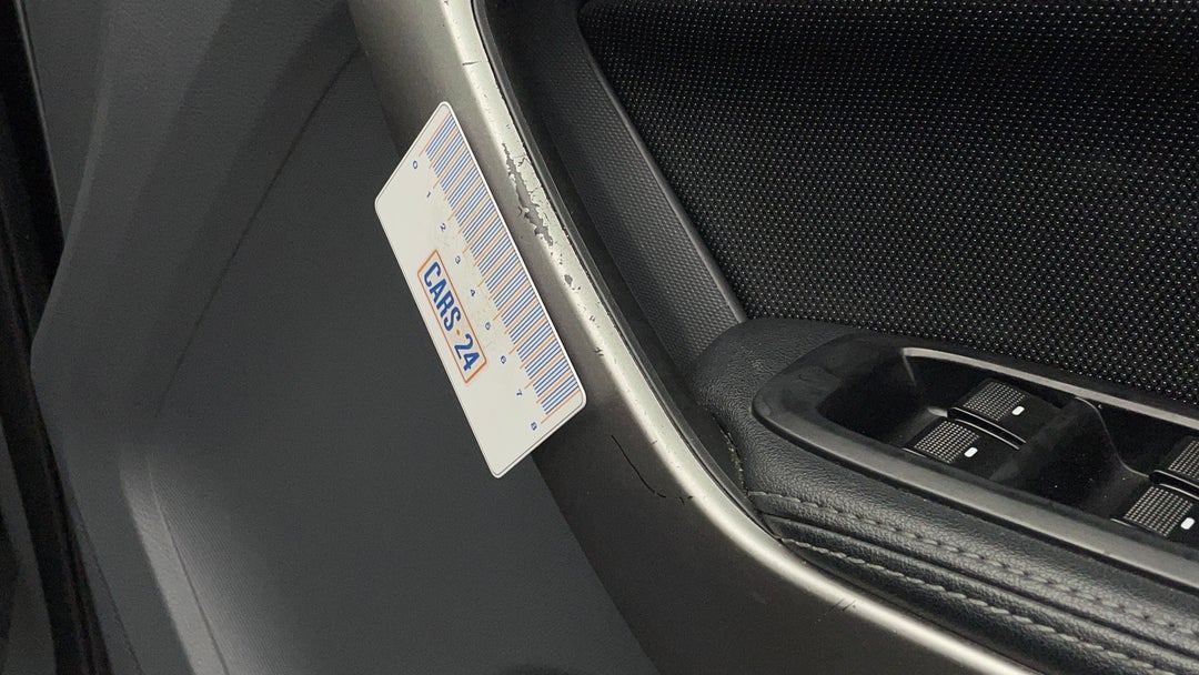 2016 Ford Everest Trend (rwd), Automatic, 89089 km, Door Interior Front RHS Wear