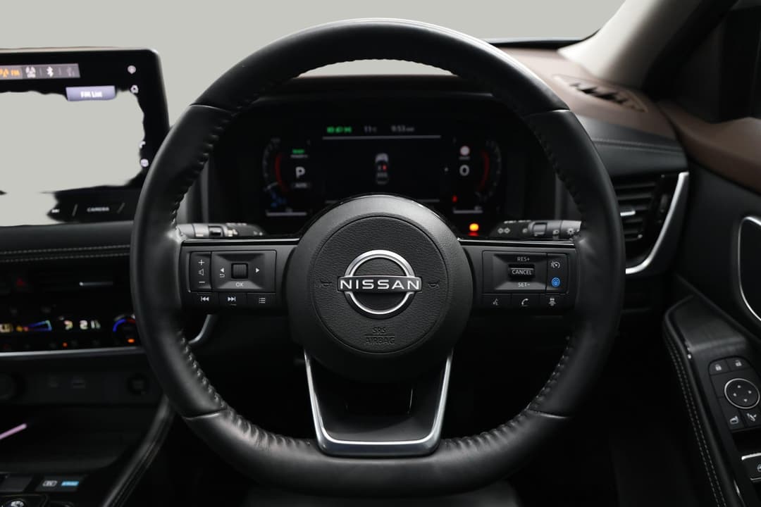 2023 Nissan X-trail Ti (4WD) E-power (hybrid), Automatic, 57144 km, Steering Wheel Close-up