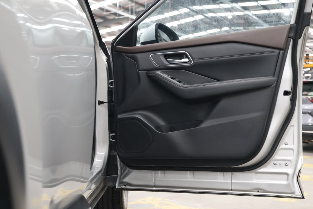 2023 Nissan X-trail Ti (4WD) E-power (hybrid), Automatic, 57144 km, Speaker View