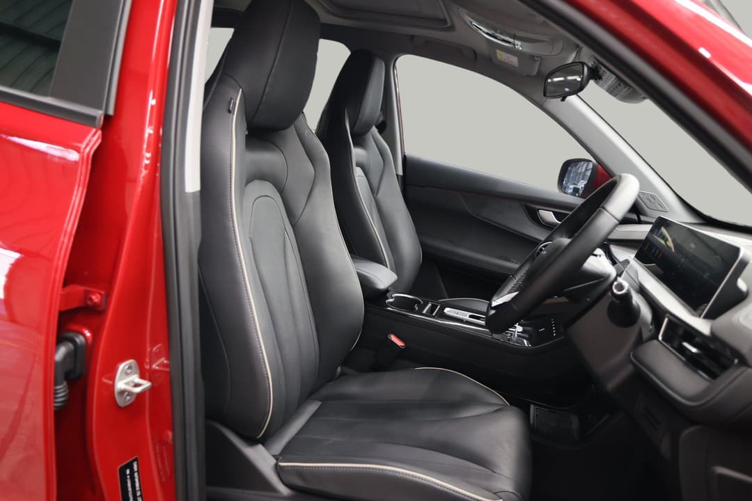 2025 Chery Tiggo 4 Pro Ultimate, Automatic, 3881 km, Right Side Front Door Cabin View