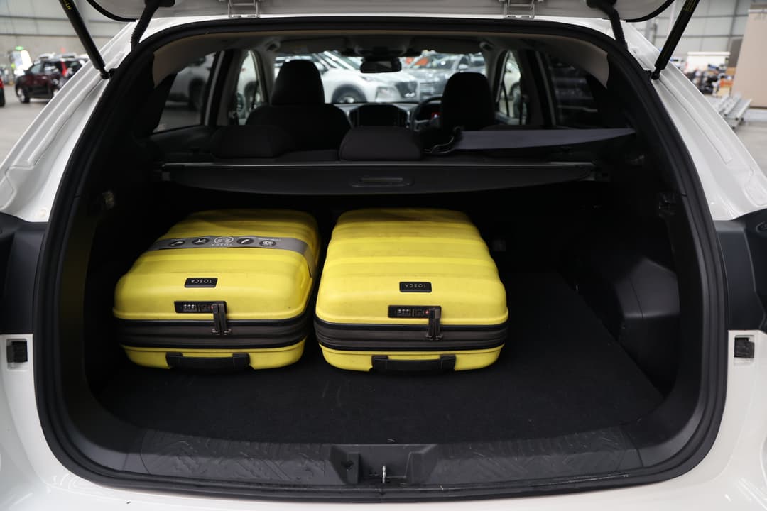 2024 Subaru Crosstrek AWD 2.0l, Automatic, 30955 km, Boot Inside View with Luggage