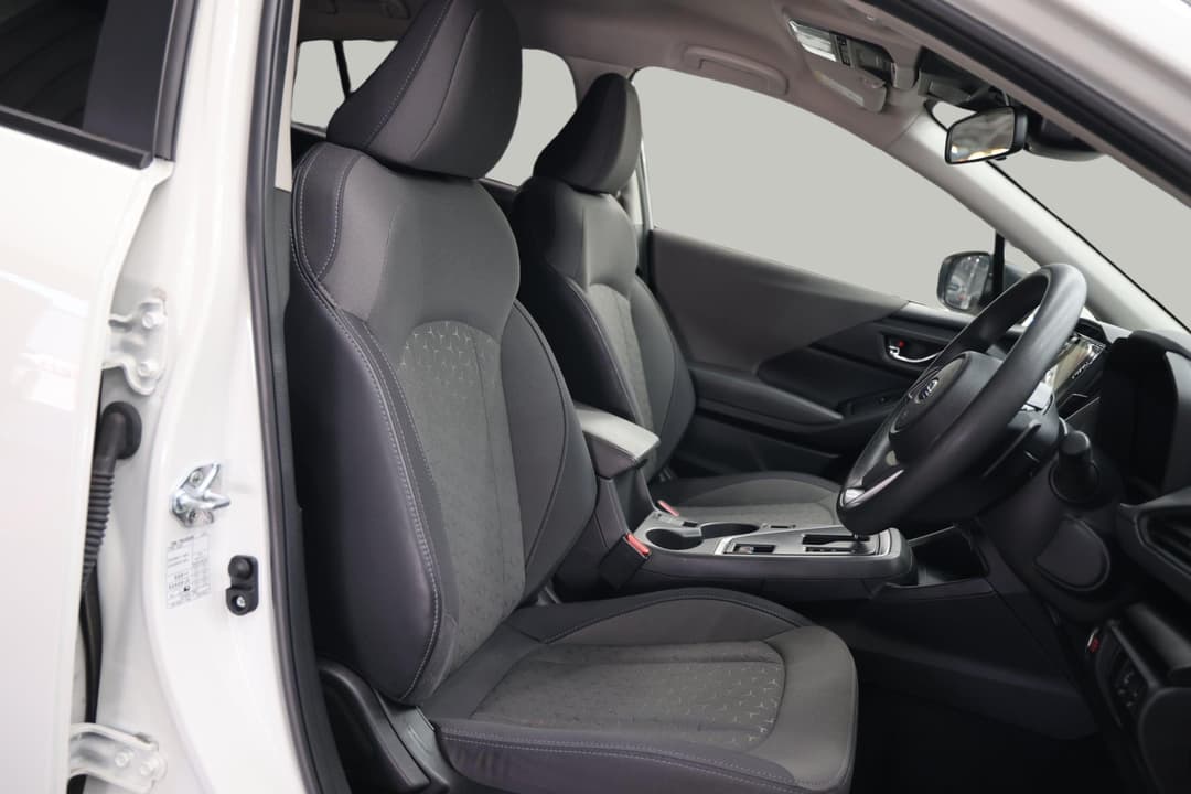 2024 Subaru Crosstrek AWD 2.0l, Automatic, 30955 km, Right Side Front Door Cabin View