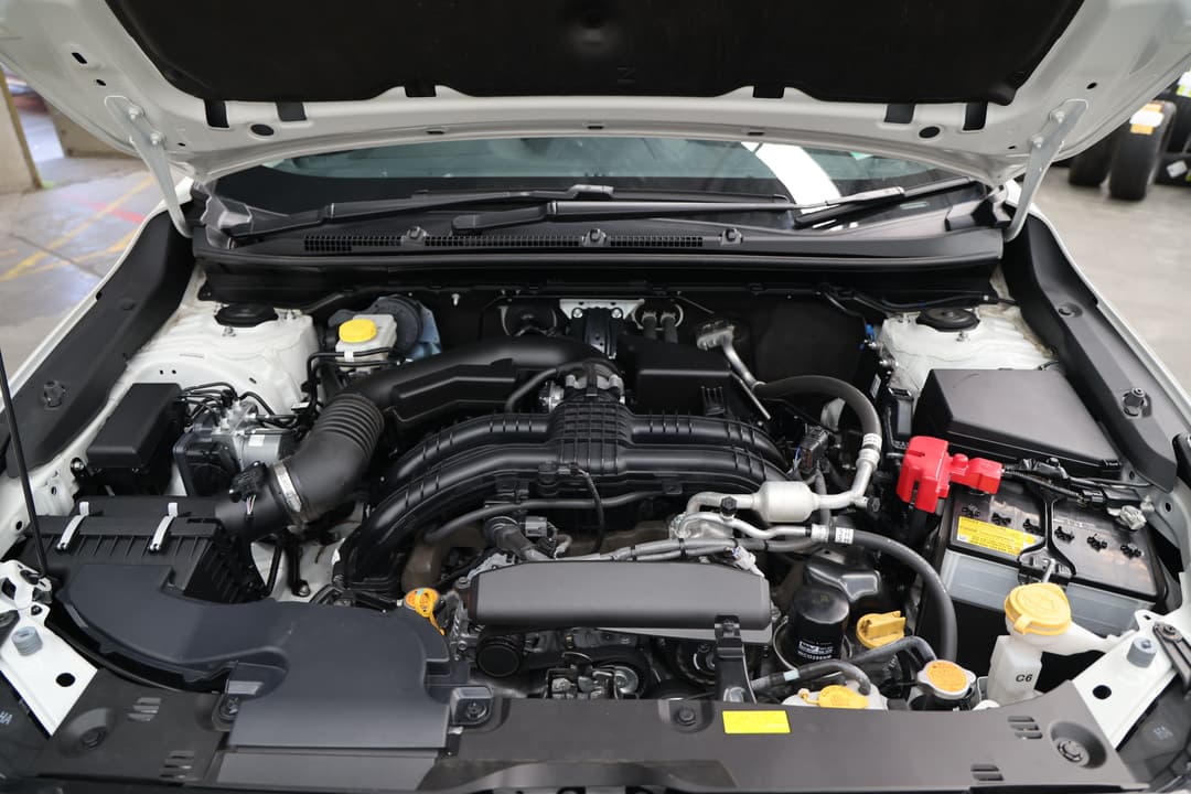 2024 Subaru Crosstrek AWD 2.0l, Automatic, 30955 km, Open Bonnet (Engine)