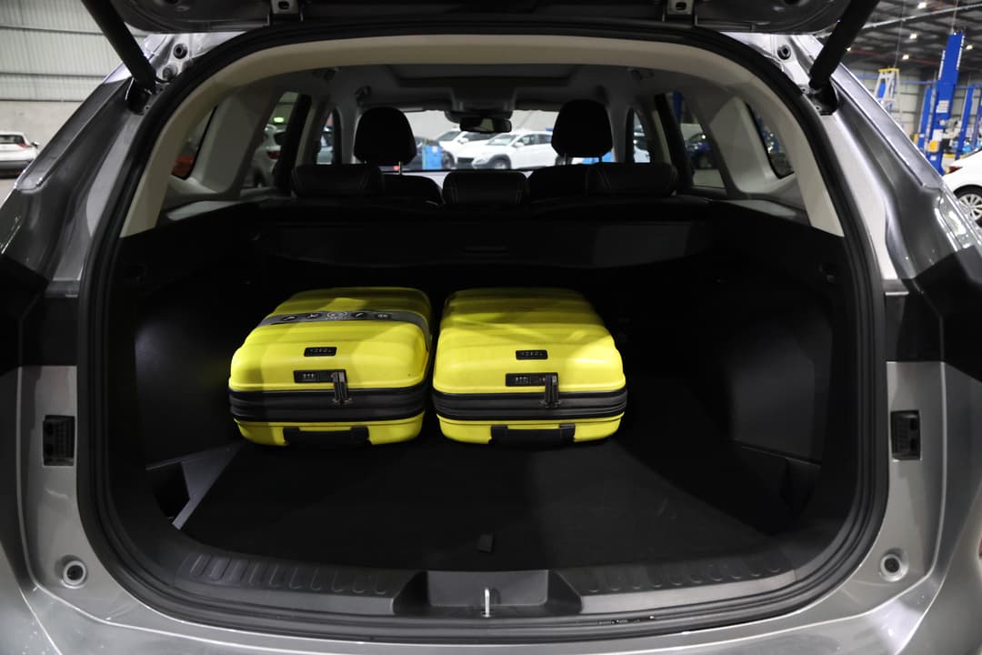2024 GWM Haval H6 Ultra Hybrid, Automatic, 24032 km, Boot Inside View with Luggage