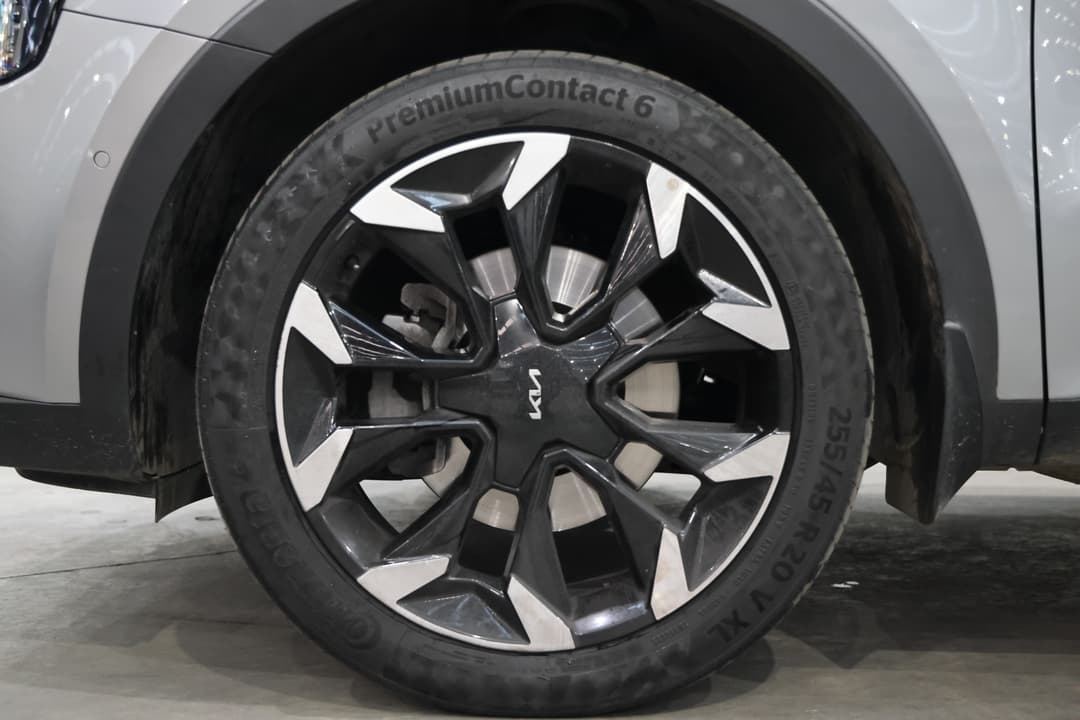 2024 Kia Sorento Gt-line 7 Seat, Automatic, 26183 km, Left Front Wheel