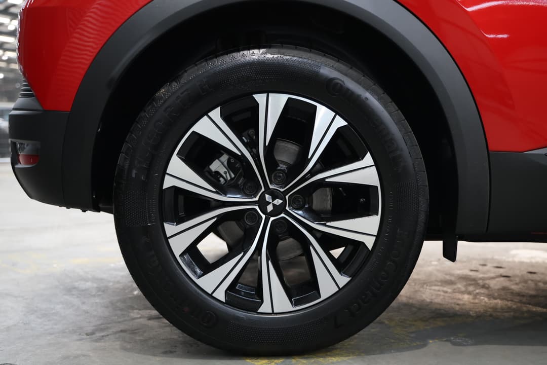 2025 Mitsubishi ASX Ls (2WD), Automatic, 3205 km, Right Rear Wheel