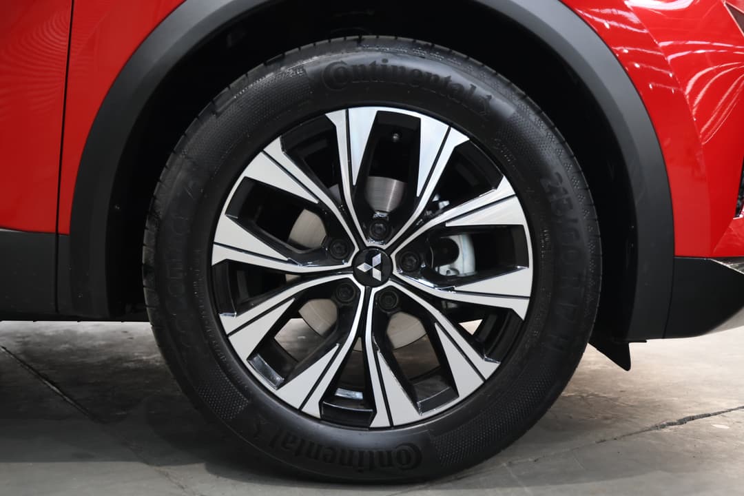 2025 Mitsubishi ASX Ls (2WD), Automatic, 3205 km, Right Front Wheel