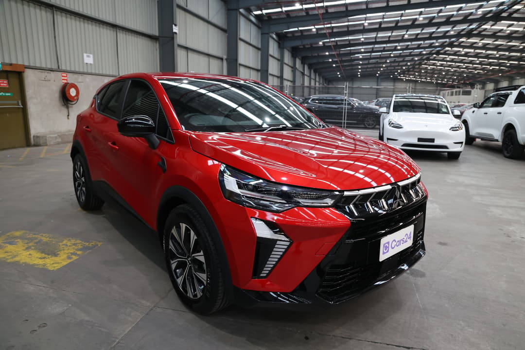2025 Mitsubishi ASX Ls (2WD), Automatic, 3205 km, Right Front Diagonal (45- Degree) View