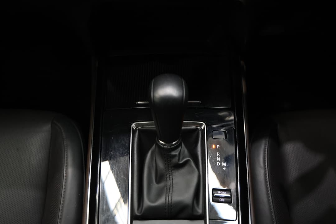 2022 Mazda CX-30 G25 Touring (AWD), Automatic, 77093 km, Gear Lever 