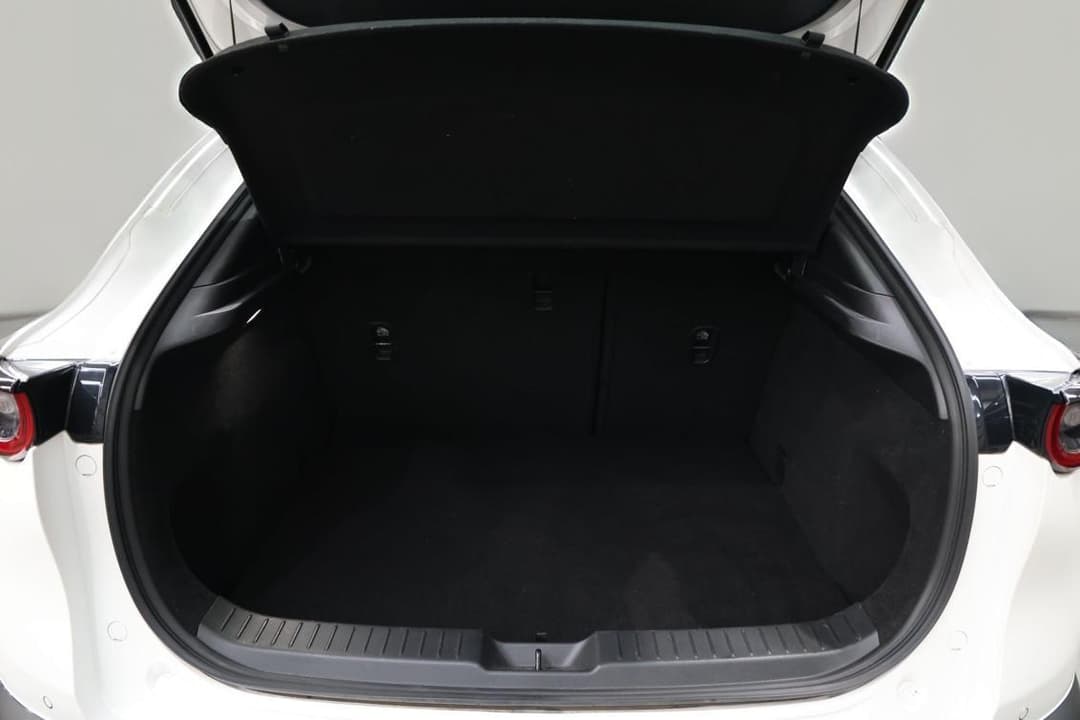 2022 Mazda CX-30 G25 Touring (AWD), Automatic, 77093 km, Boot Inside View